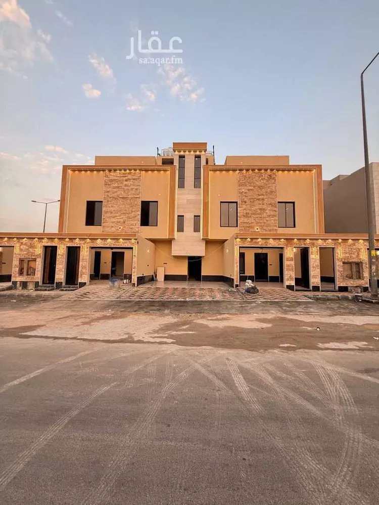 فيلا للبيع في شارع النمور, حي عكاظ, مدينة الرياض, منطقة الرياض