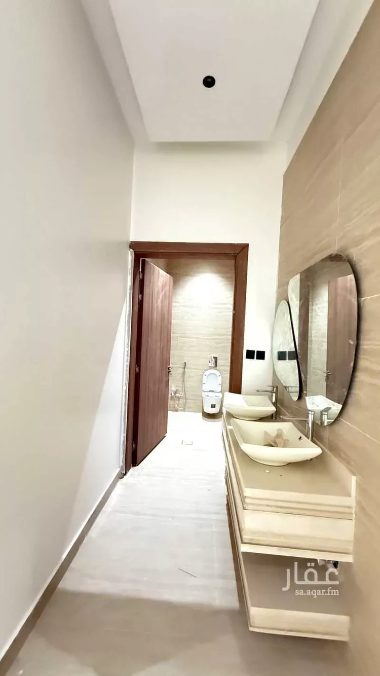 دور للبيع في شارع عبدالعزيز بن عبدالملك, حي بدر, مدينة الرياض, منطقة الرياض صورة 5