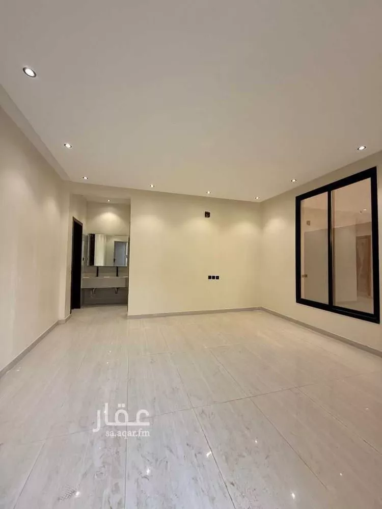 دور للبيع في شارع الفل, حي عكاظ, مدينة الرياض, منطقة الرياض صورة 5