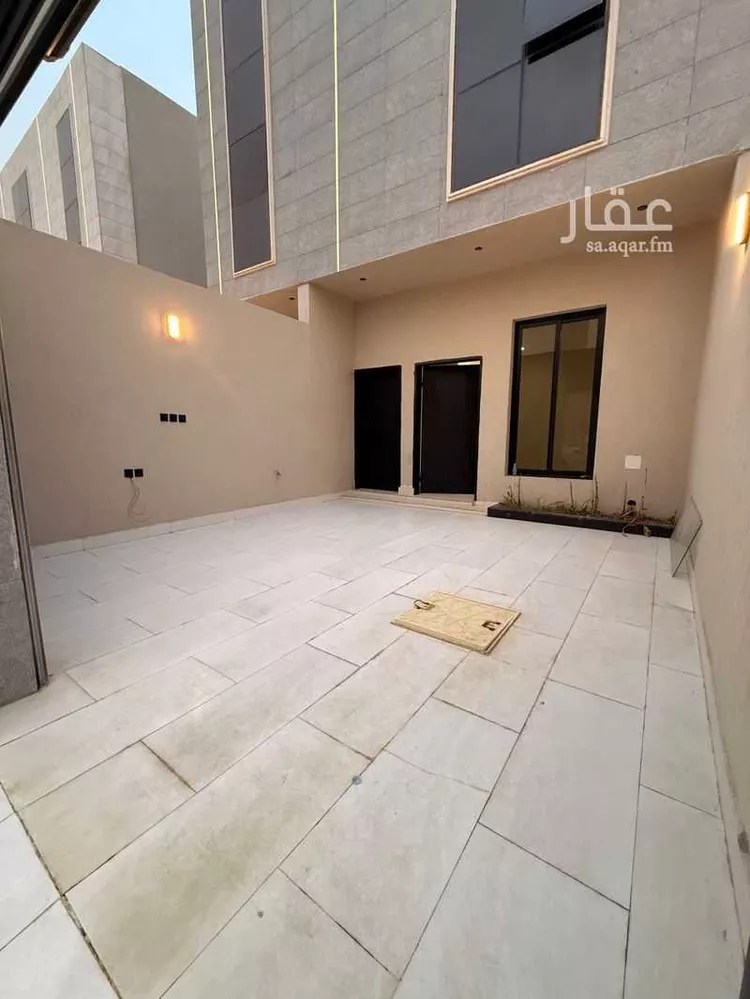 فيلا للبيع في شارع ابن مخلوف, حي عكاظ, مدينة الرياض, منطقة الرياض صورة 2