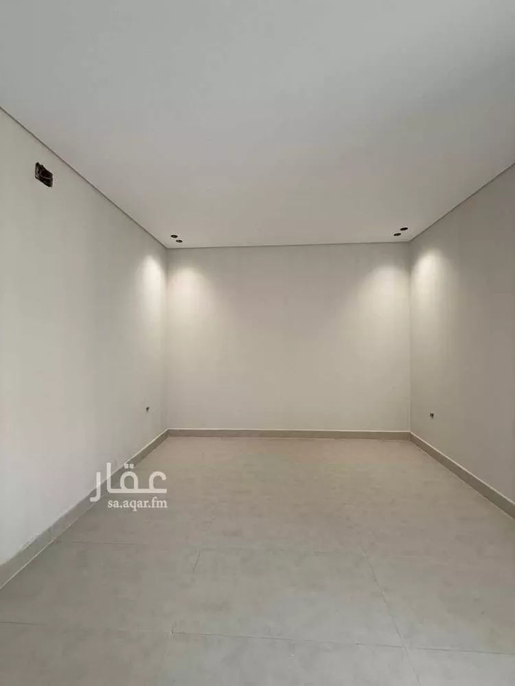شقة للبيع في شارع ابن مخلوف, حي عكاظ, مدينة الرياض, منطقة الرياض صورة 3