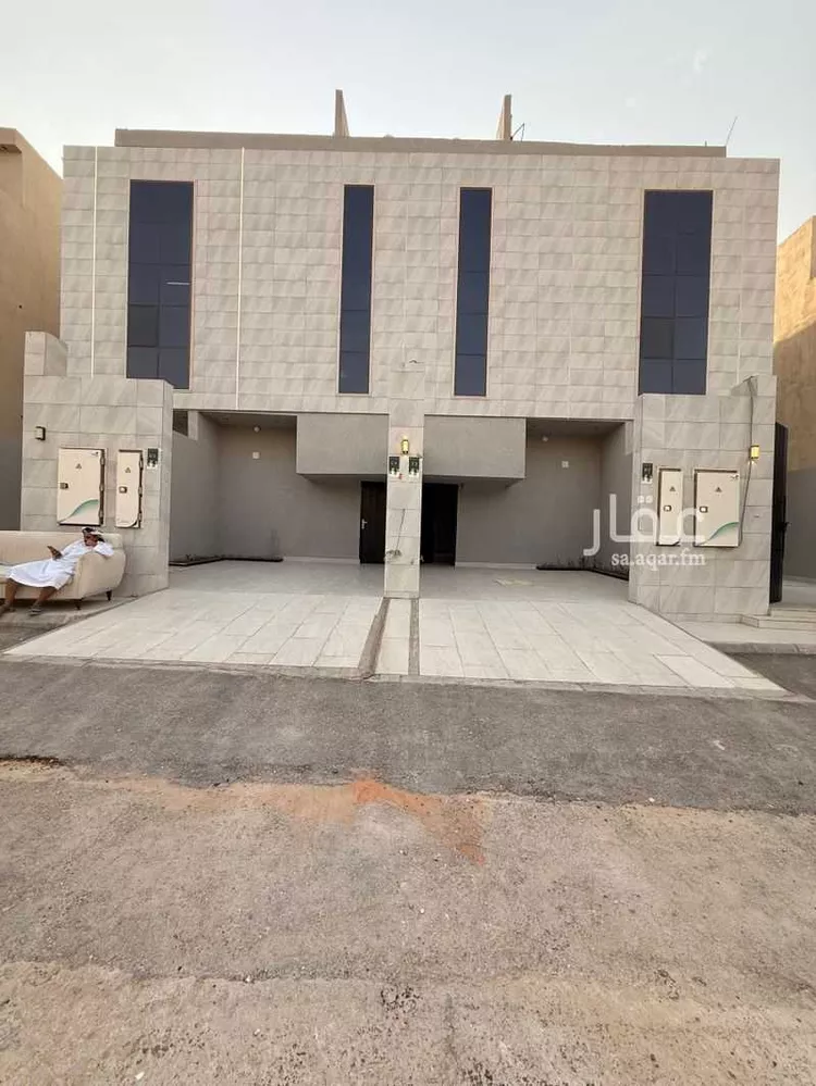 دور للبيع في شارع وادي ارثد, حي عكاظ, مدينة الرياض, منطقة الرياض