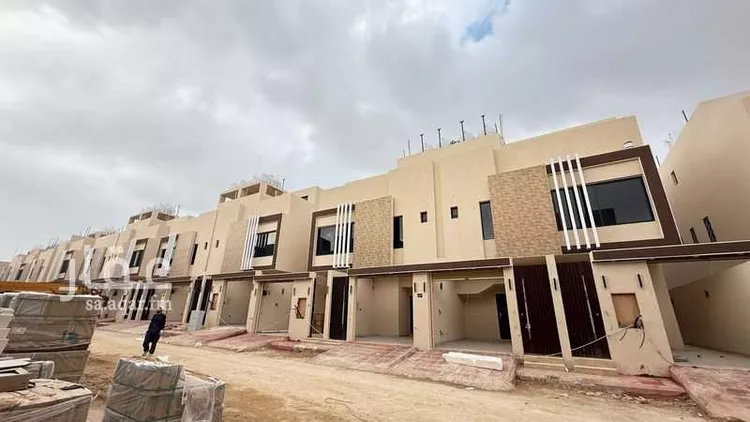 دور للبيع في شارع عبدالله بن ابيه, حي بدر, مدينة الرياض, منطقة الرياض صورة 2