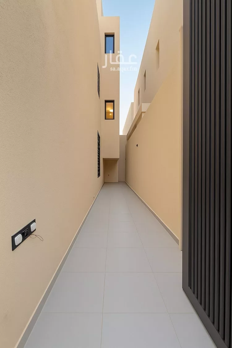 دور للبيع في شارع شارع, حي الجنادرية, مدينة الرياض, منطقة الرياض صورة 5