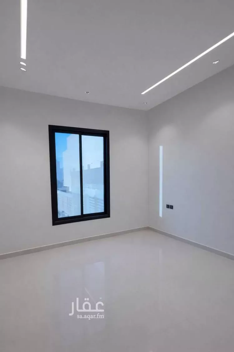 Floor for Sale in Riyadh Al Janadriyah 8