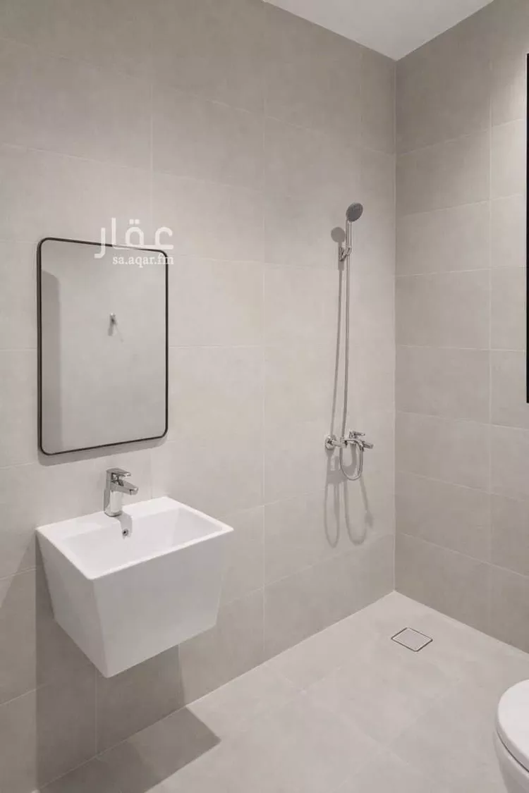 Floor for Sale in Riyadh Ash Sharq 9