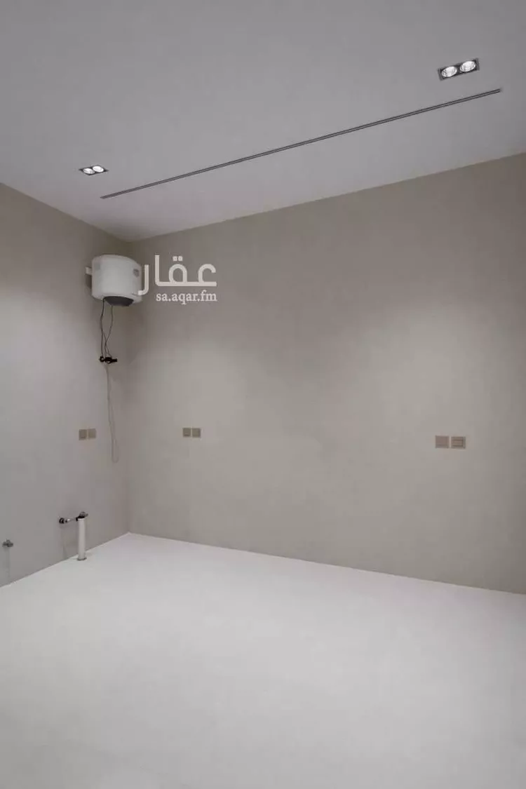 Floor for Sale in Riyadh As Saadah 6