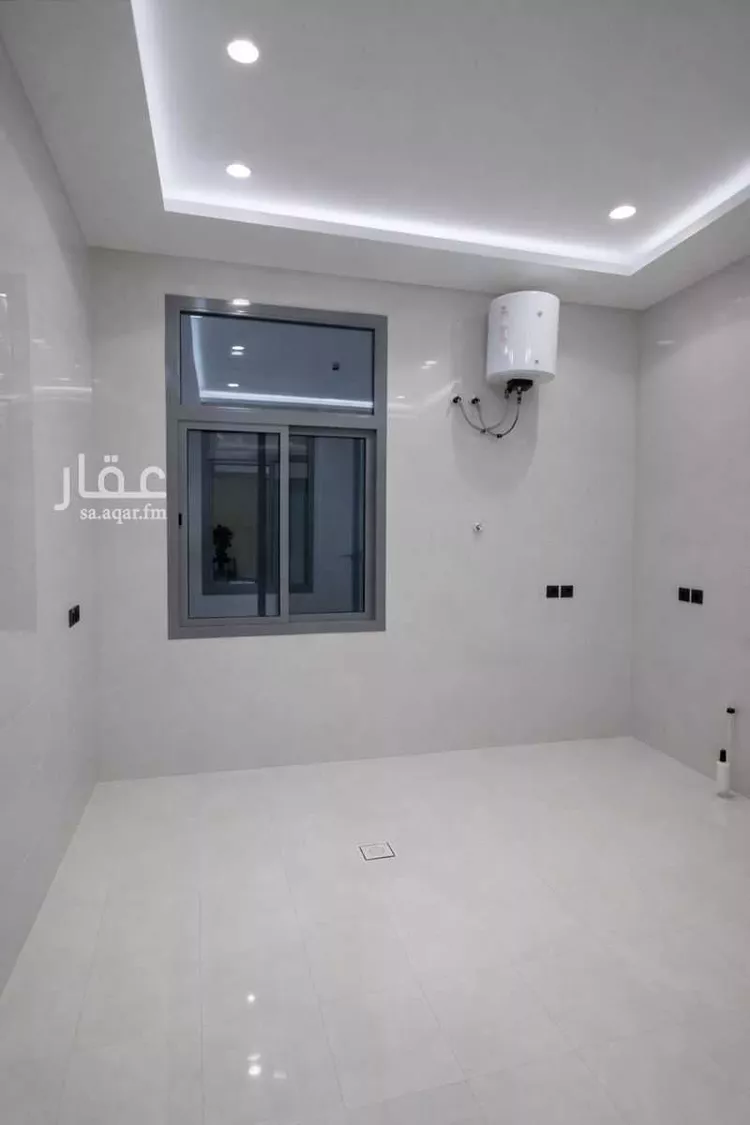 Floor for Sale in Riyadh Al Janadriyah صورة 4