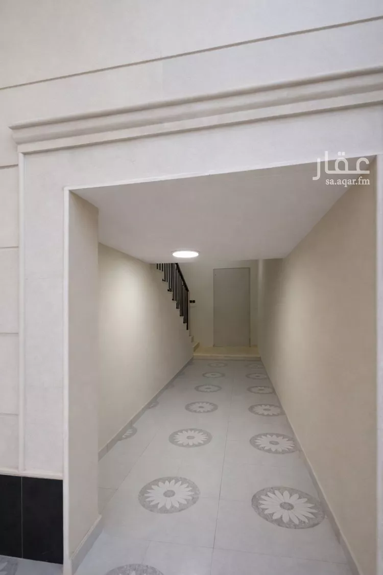 Floor for Sale in Riyadh Ash Sharq 8