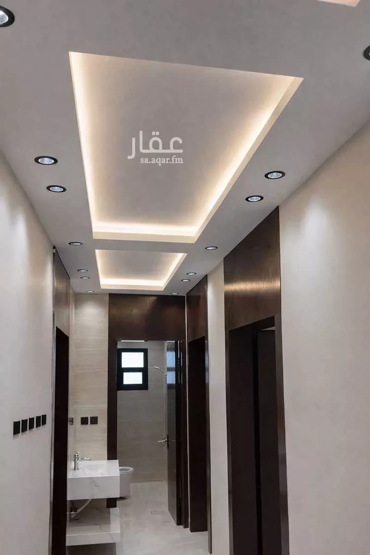 دور للبيع في شارع المحدار, حي المعيزيلة, مدينة الرياض, منطقة الرياض 7