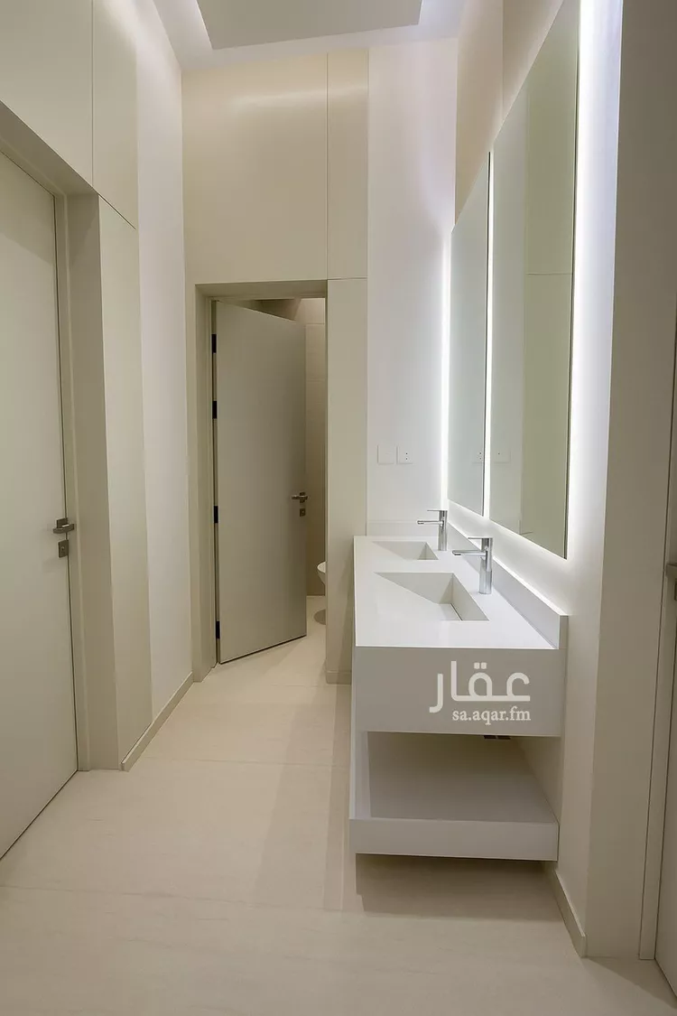 فيلا للبيع في شارع رقم 84, حي الندوة, مدينة الرياض, منطقة الرياض صورة 2