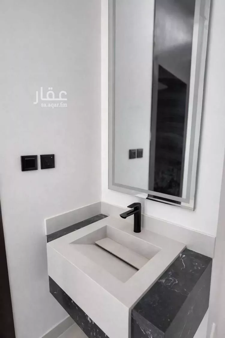 Villa for Sale in Riyadh Al Janadriyah صورة 2