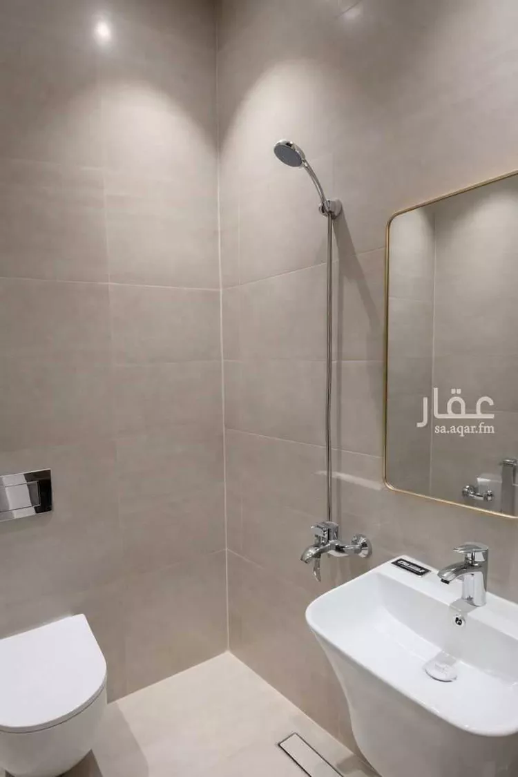 Floor for Sale in Riyadh Al Janadriyah صورة 5