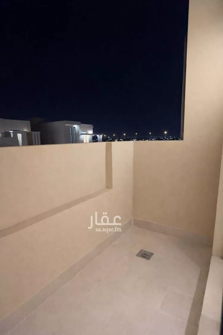 دور للبيع في شارع السفانية, حي المعيزيلة, مدينة الرياض, منطقة الرياض صورة 4