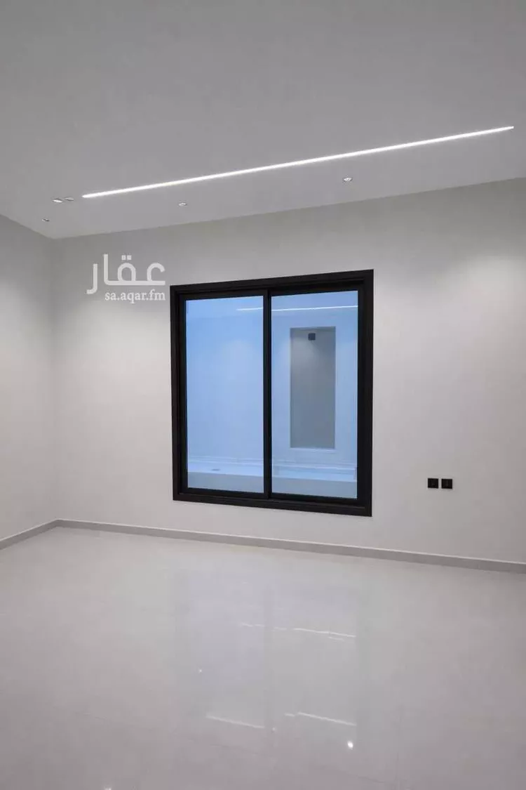 Floor for Sale in Riyadh Al Janadriyah 7