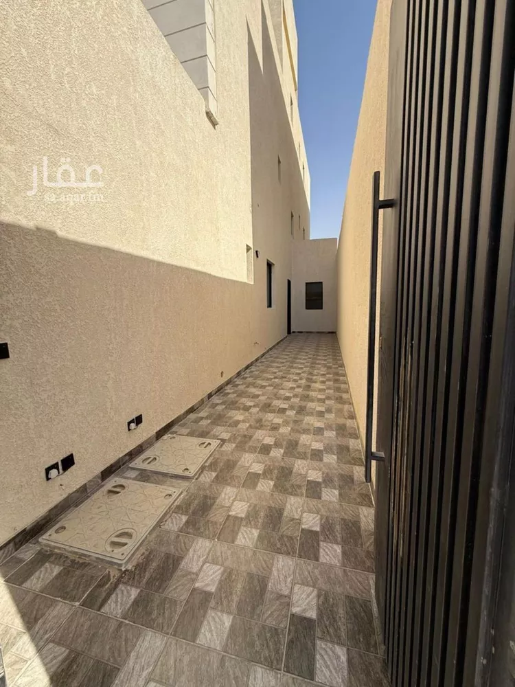 دور للبيع في شارع الحسن القرشي, حي البيان, مدينة الرياض, منطقة الرياض صورة 2