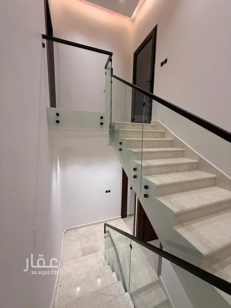 فيلا للبيع في شارع أحمد بن مانع, حي المرجان, مدينة الرياض, منطقة الرياض صورة 4