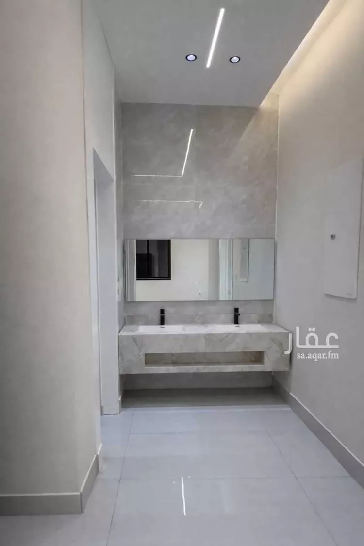 Floor for Sale in Riyadh Al Janadriyah صورة 3