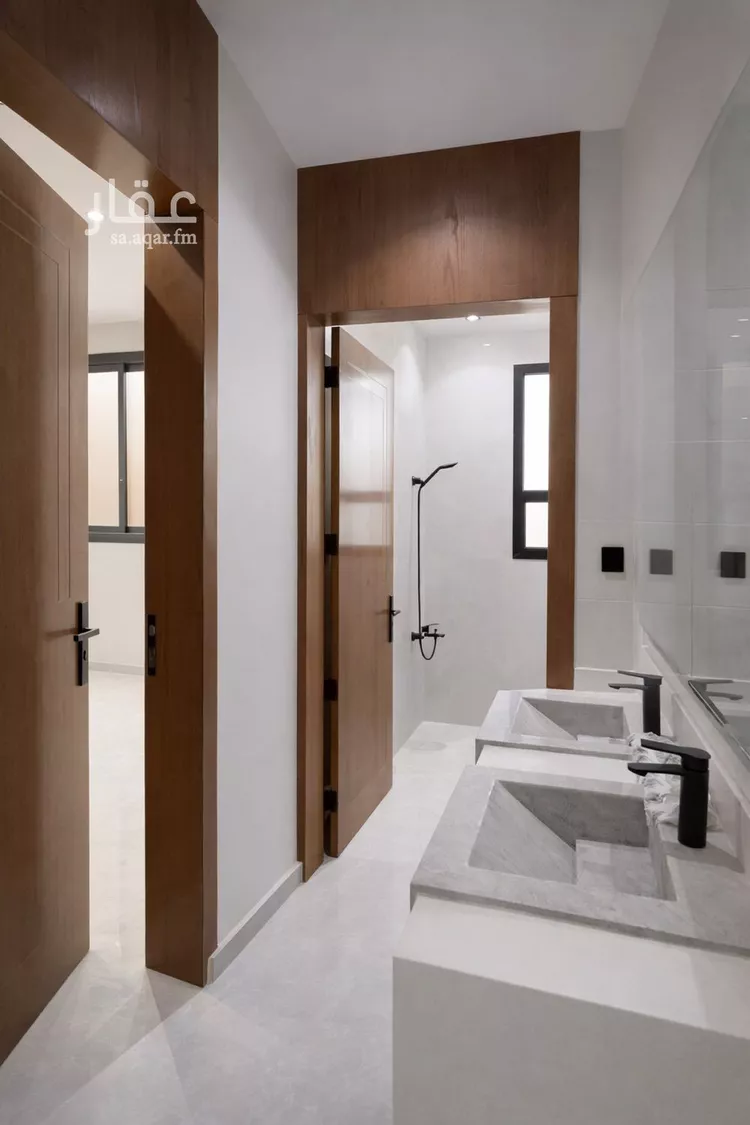 فيلا للبيع في شارع عبدالعزيز الإحسائي, حي طيبة, مدينة الرياض, منطقة الرياض صورة 5