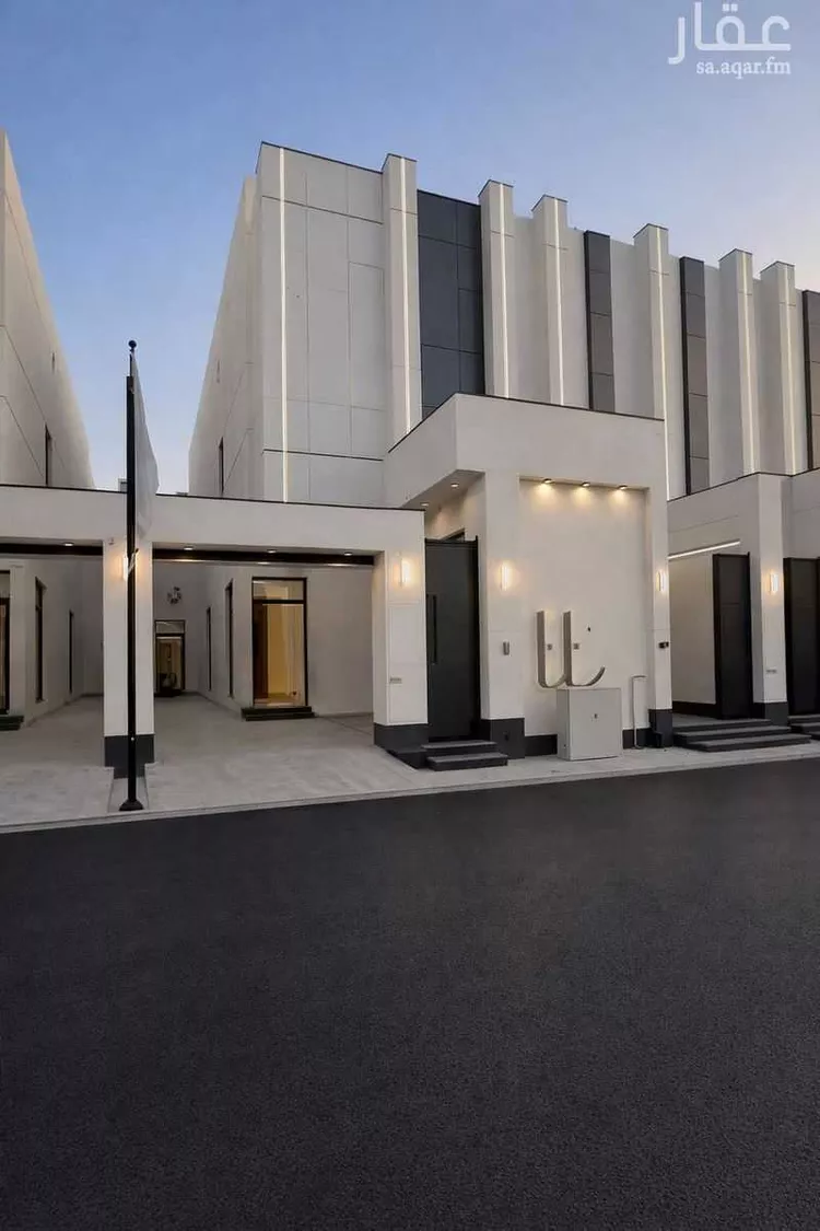 Floor for Sale in Riyadh Al Janadriyah