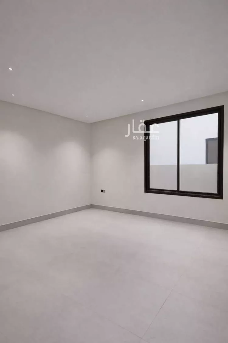 Floor for Sale in Riyadh Ar Rimal 7