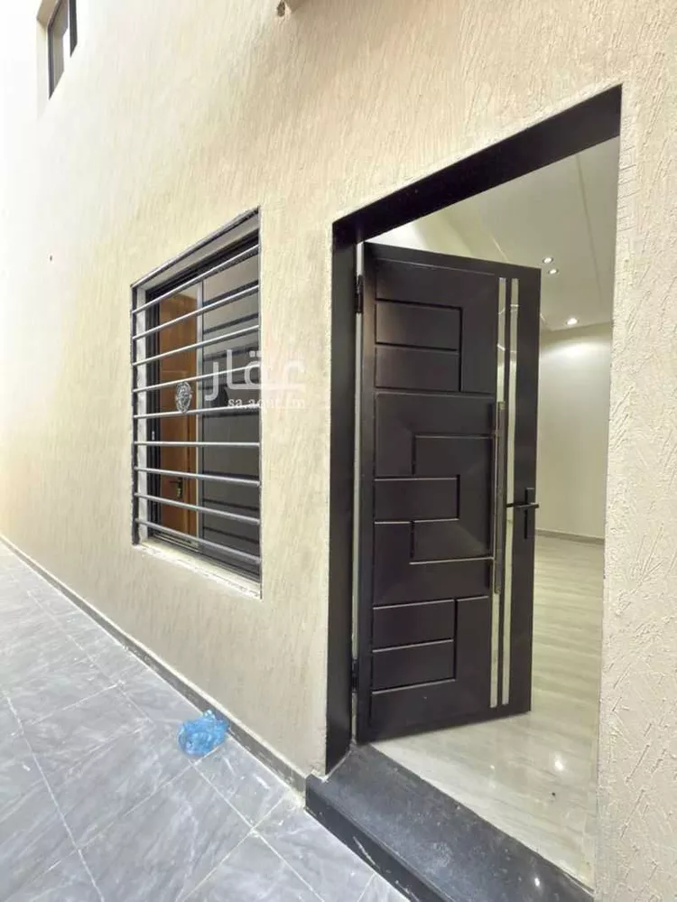 دور للبيع في شارع الازهار, حي طيبة, مدينة الرياض, منطقة الرياض صورة 2