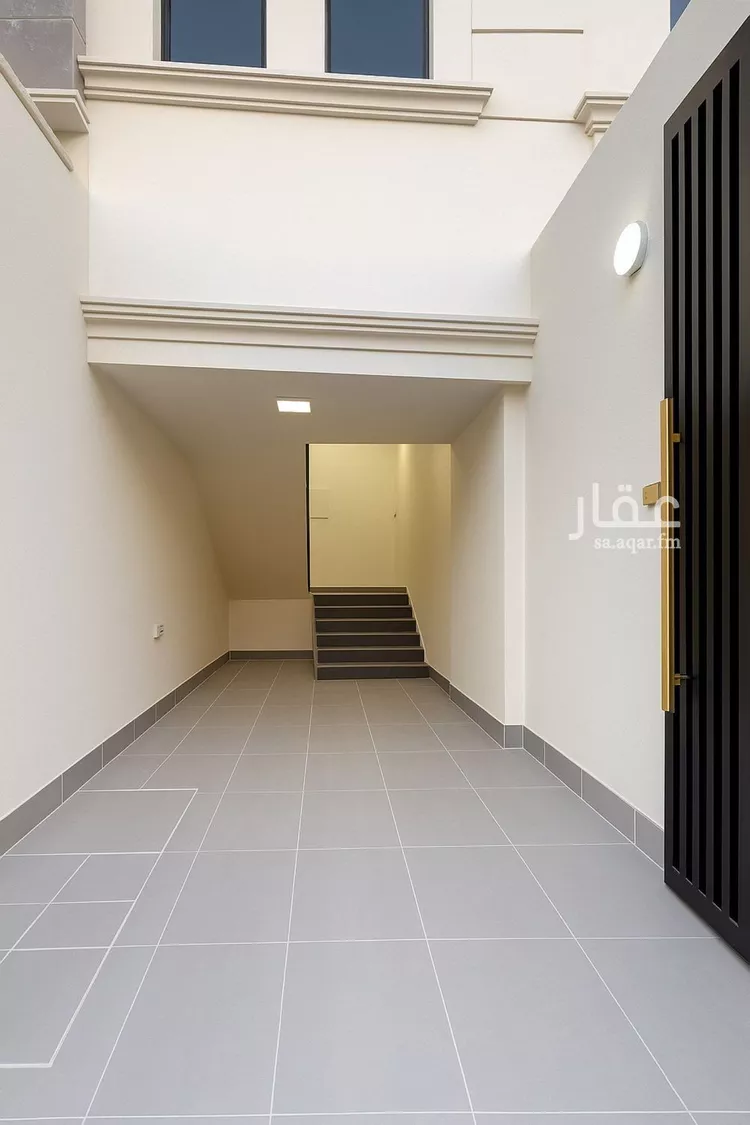 دور للبيع في شارع شارع ابن ماجة الفرعي, حي السلي, مدينة الرياض, منطقة الرياض صورة 3