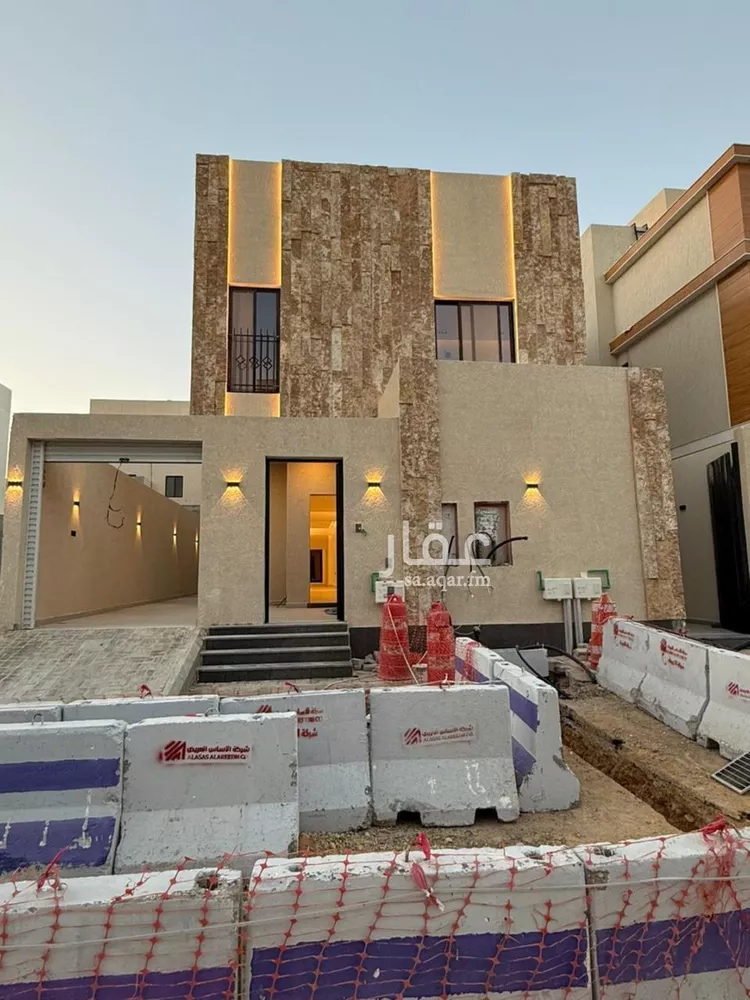 دور للبيع في شارع رقم 154, حي الجنادرية, مدينة الرياض, منطقة الرياض صورة 3