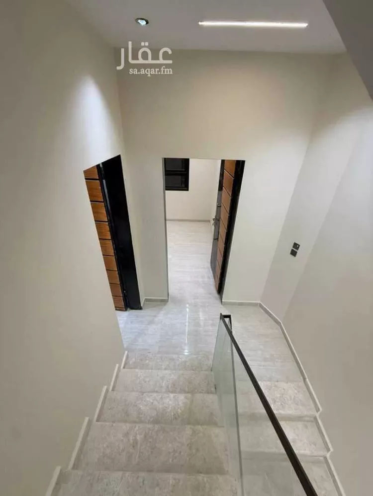 فيلا للبيع في شارع رقم 1, حي الندوة, مدينة الرياض, منطقة الرياض صورة 2