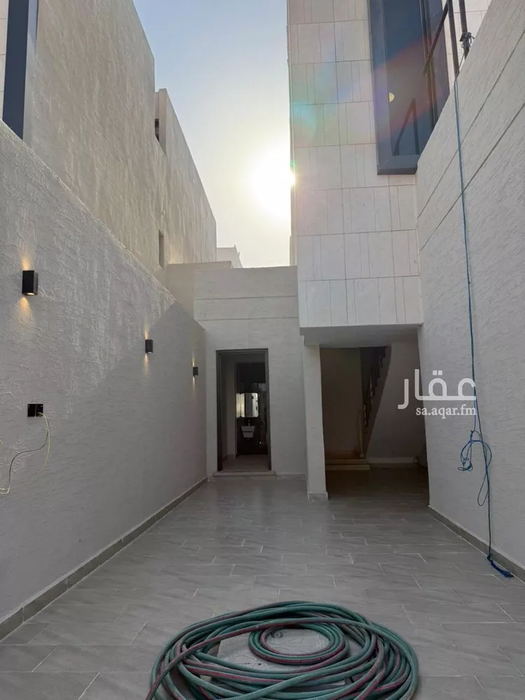 Villa for Sale in Riyadh Ar Rimal 10