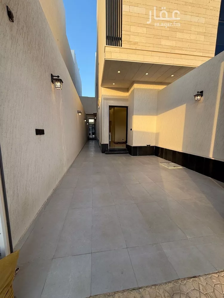 دور للبيع في شارع رقم 156, حي الجنادرية, مدينة الرياض, منطقة الرياض صورة 3
