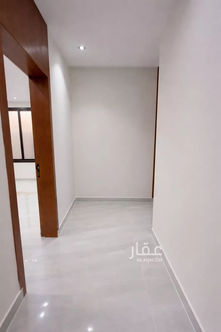 فيلا للبيع في شارع عبدالعزيز الإحسائي, حي طيبة, مدينة الرياض, منطقة الرياض صورة 5