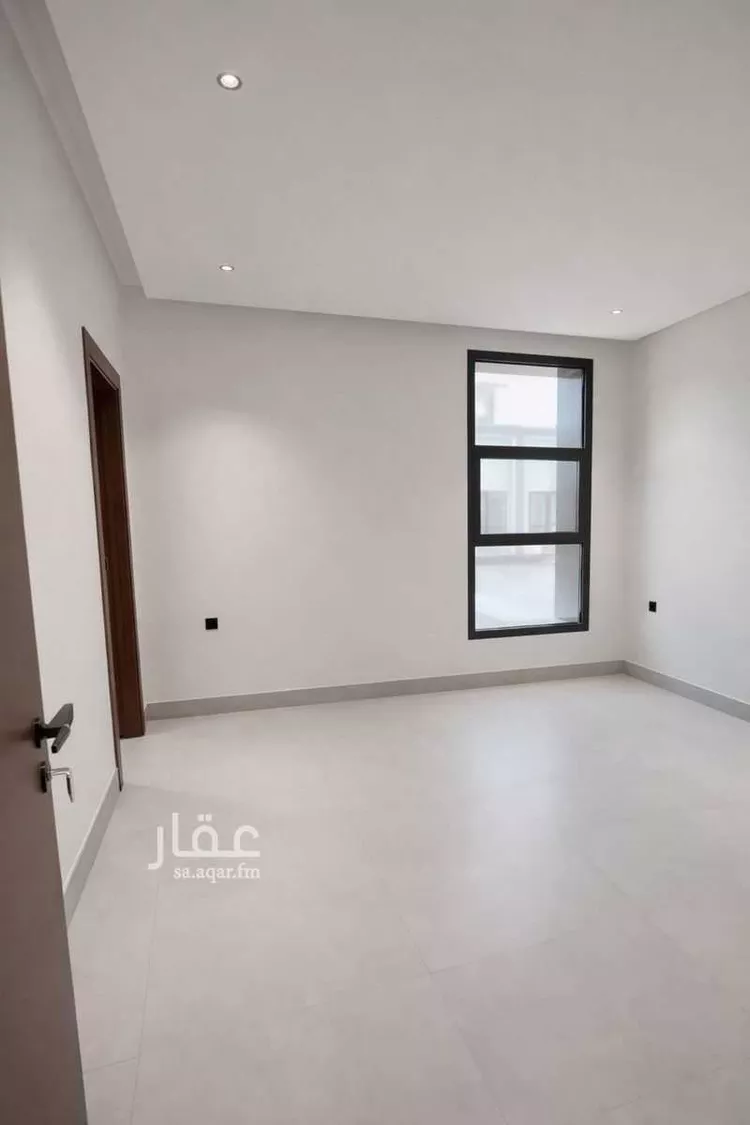 Floor for Sale in Riyadh Ar Rimal 6