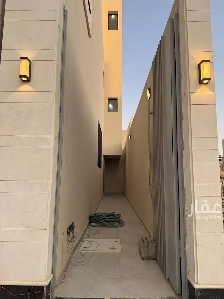 دور للبيع في شارع طريق خريص, حي الجنادرية, مدينة الرياض, منطقة الرياض صورة 2