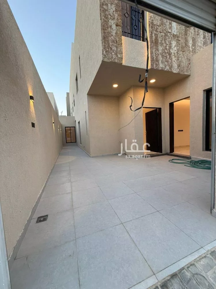 دور للبيع في شارع رقم 154, حي الجنادرية, مدينة الرياض, منطقة الرياض صورة 2
