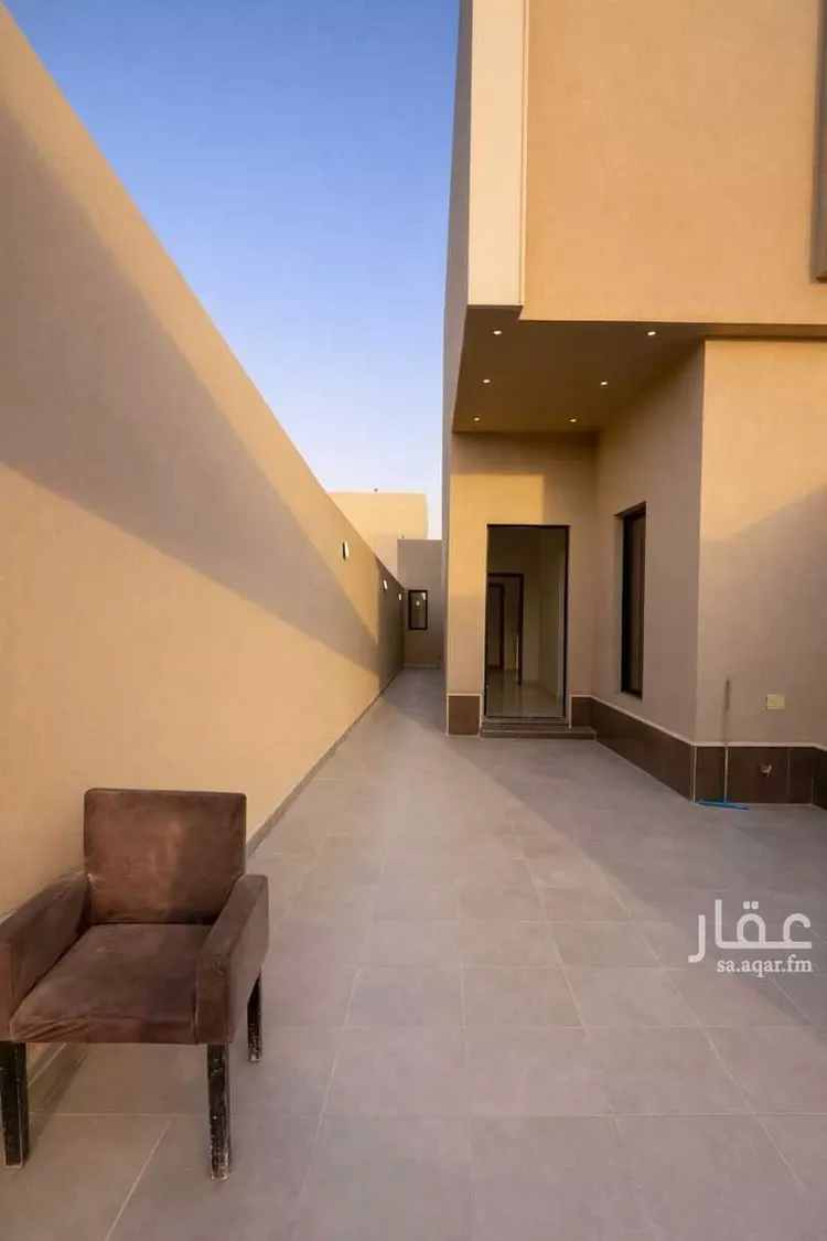 دور للبيع في شارع يحيى القرشي, حي البيان, مدينة الرياض, منطقة الرياض صورة 5