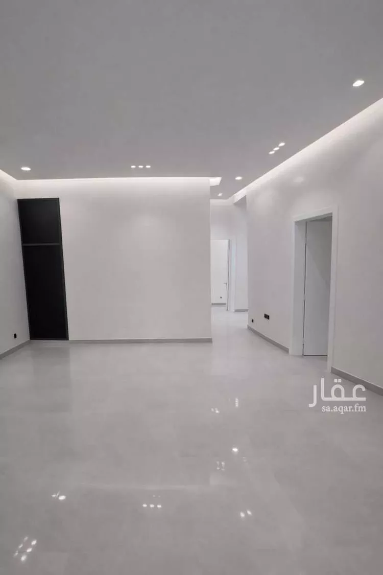 Floor for Sale in Riyadh Al Janadriyah 6
