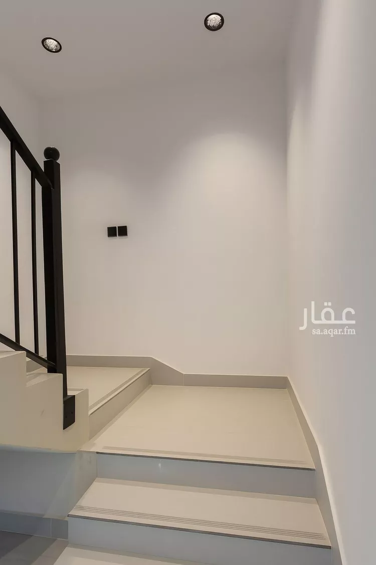 دور للبيع في شارع رقم 184, حي الجنادرية, مدينة الرياض, منطقة الرياض صورة 2