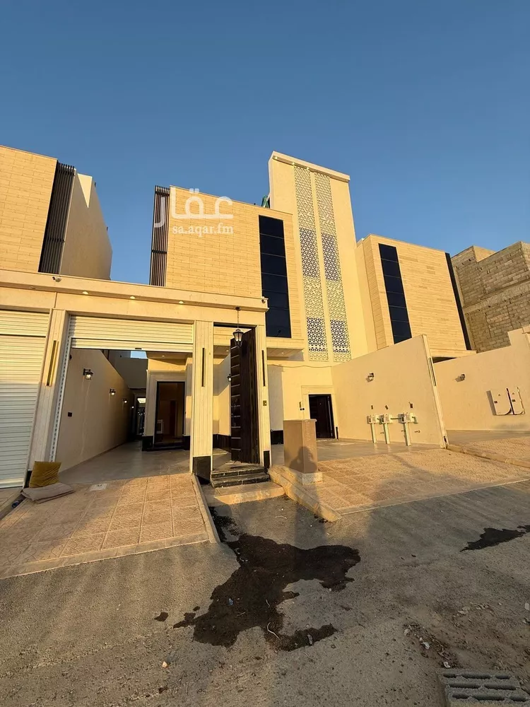 دور للبيع في شارع رقم 156, حي الجنادرية, مدينة الرياض, منطقة الرياض صورة 2
