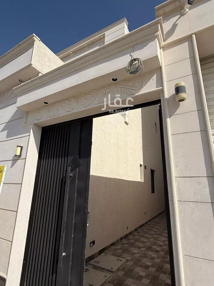 دور للبيع في شارع الحسن القرشي, حي البيان, مدينة الرياض, منطقة الرياض صورة 3