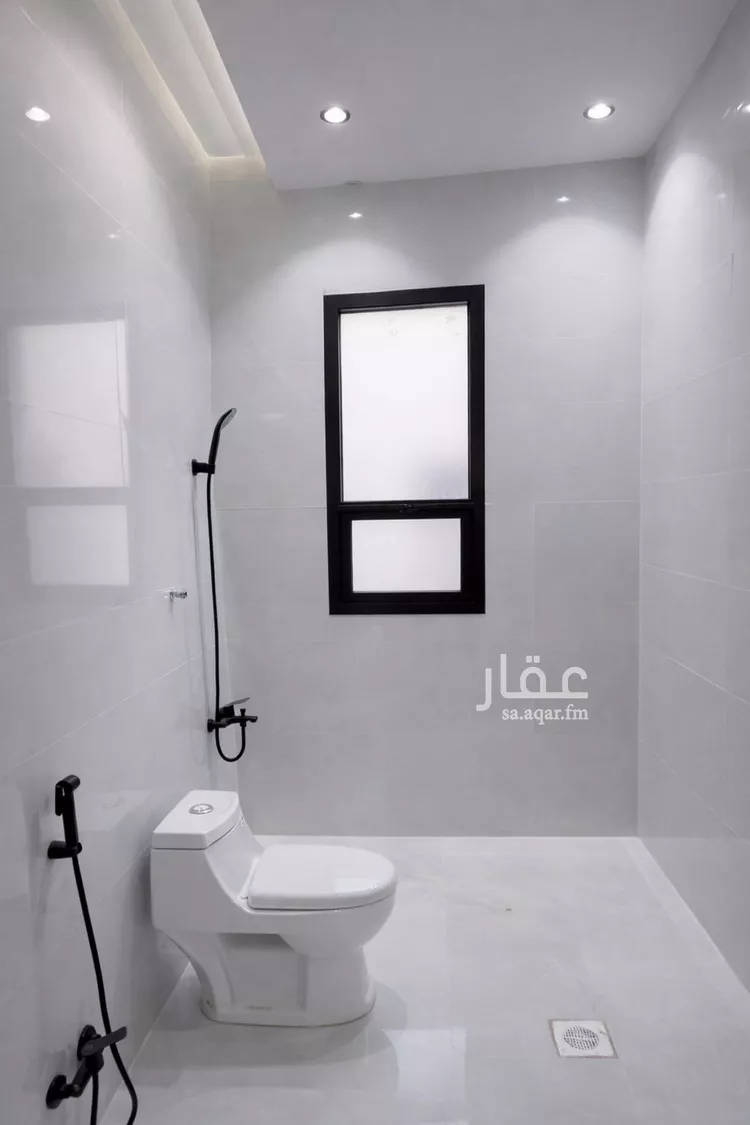 فيلا للبيع في شارع العويقليه, حي طيبة, مدينة الرياض, منطقة الرياض 16
