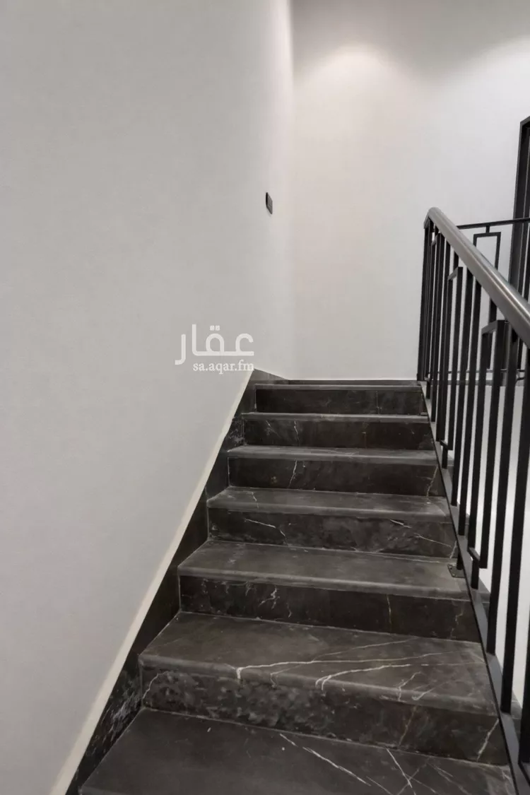 دور للبيع في شارع الضياء, حي الجنادرية, مدينة الرياض, منطقة الرياض صورة 3