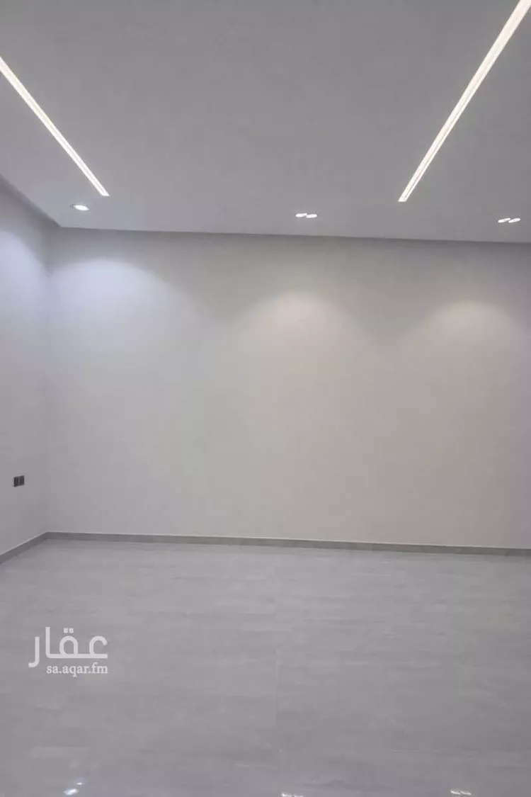 Floor for Sale in Riyadh Ash Sharq 7