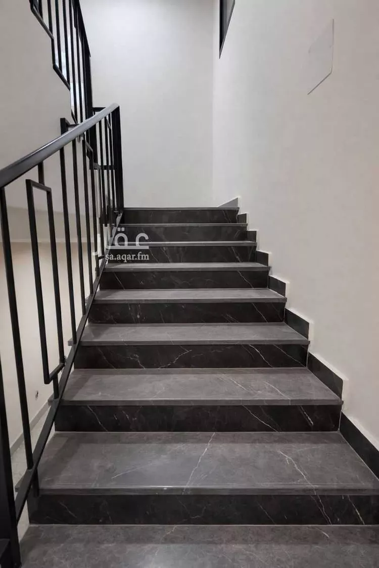 Floor for Sale in Riyadh Al Janadriyah صورة 4