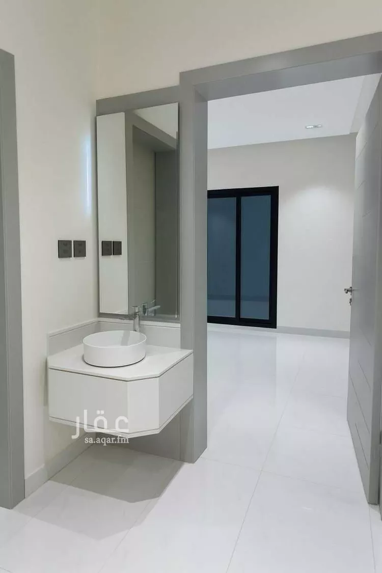 Floor for Sale in Riyadh Al Janadriyah صورة 2