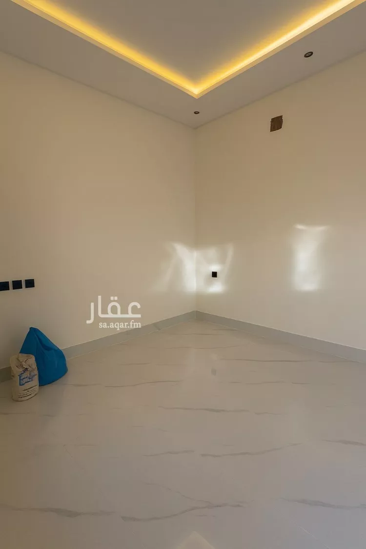 فيلا للبيع في شارع ابن سند البصري, حي الرمال, مدينة الرياض, منطقة الرياض صورة 4