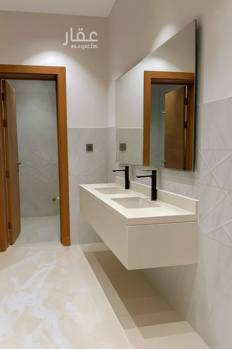 دور للبيع في شارع شارع, حي الجنادرية, مدينة الرياض, منطقة الرياض صورة 5