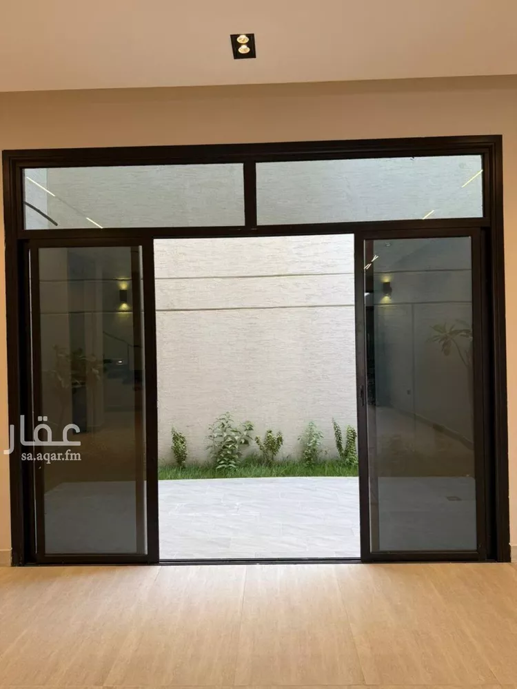 فيلا للبيع في شارع عبدالرحمن بن مرشد, حي الرمال, مدينة الرياض, منطقة الرياض 8