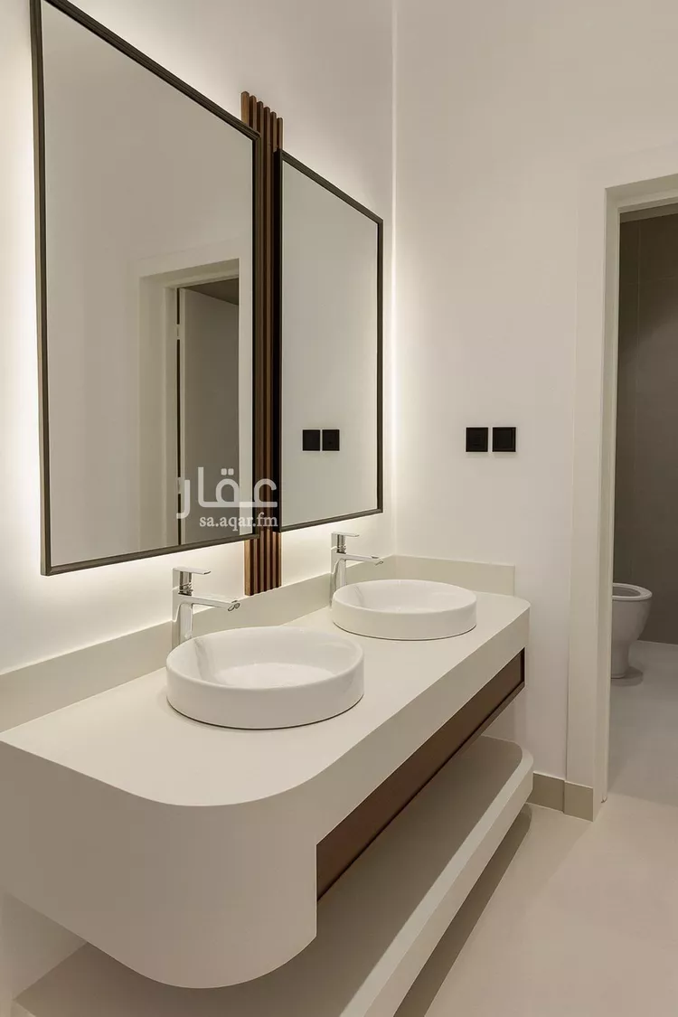 Villa for Sale in Riyadh Al Janadriyah 7