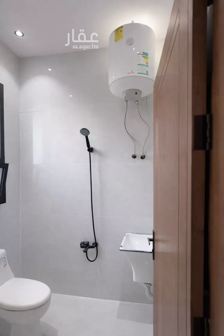 فيلا للبيع في شارع عبدالعزيز الإحسائي, حي طيبة, مدينة الرياض, منطقة الرياض صورة 3